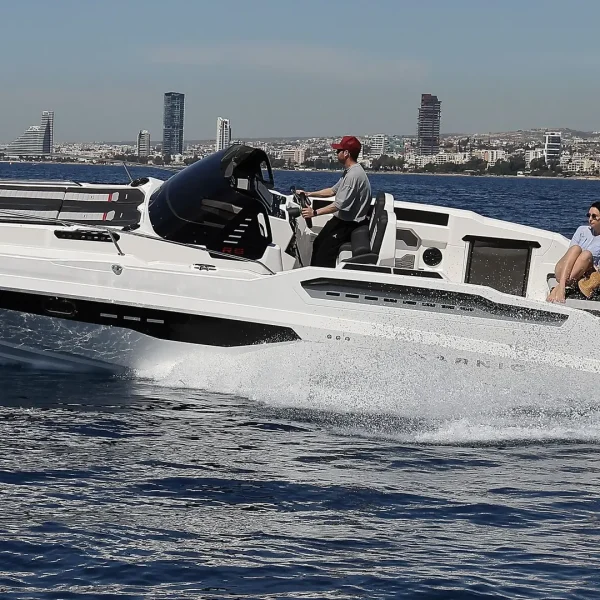 Karnic R8-S (22)